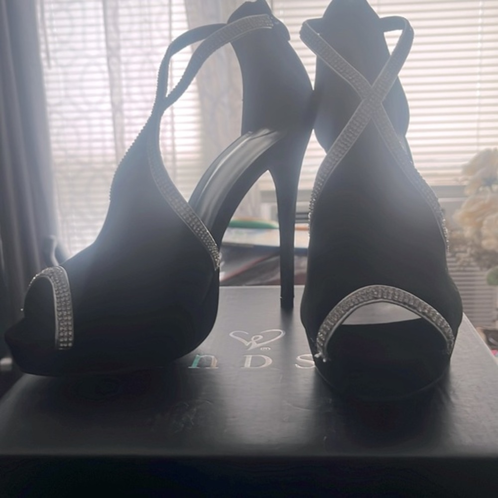 Diamond heels